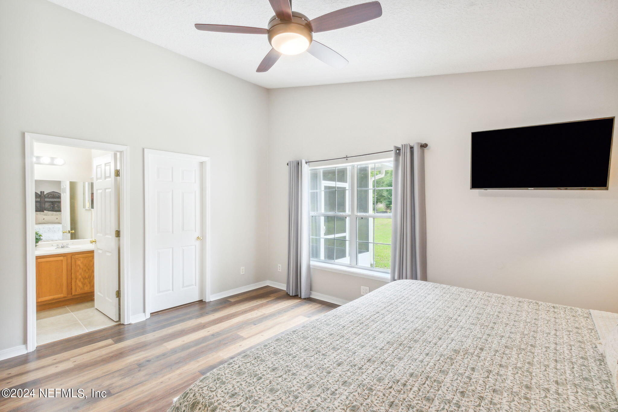 4645 Peppergrass Street Middleburg, FL 32068 - Photo 21 of 39 Primary Bedroom