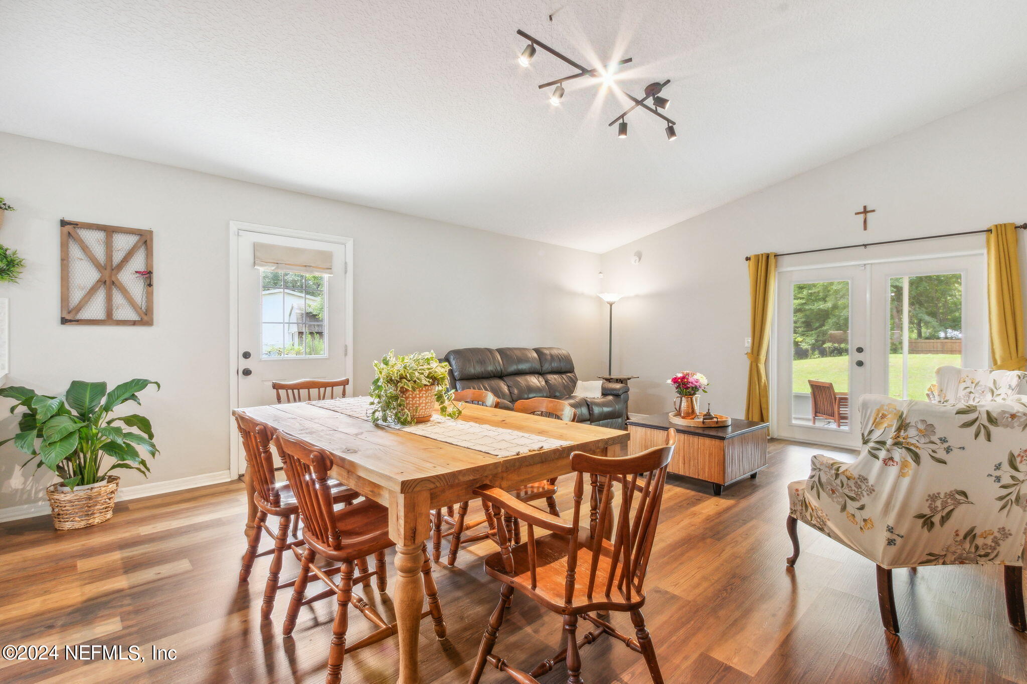 4645 Peppergrass Street Middleburg, FL 32068 - Photo 7 of 39 Dining