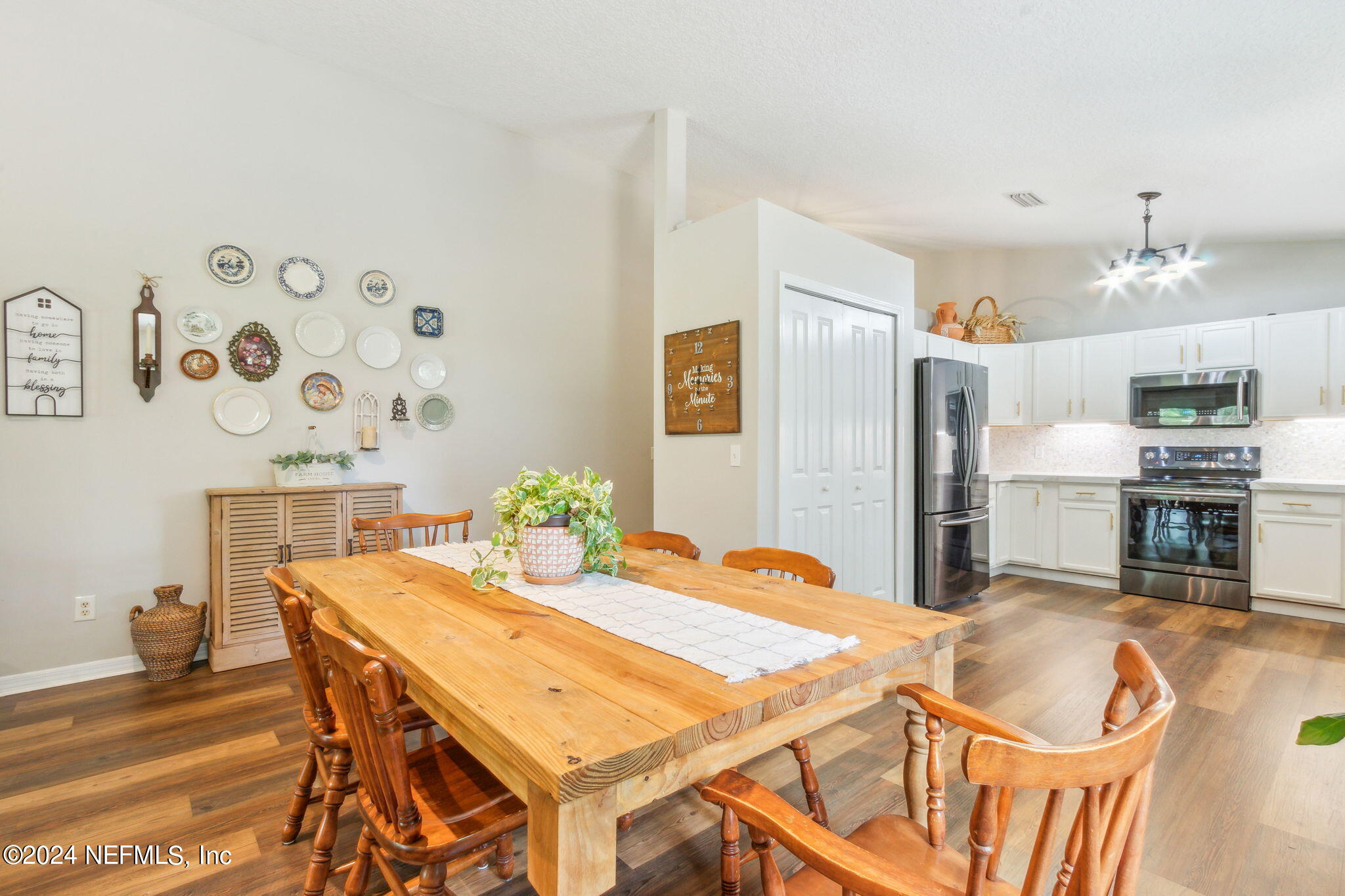 4645 Peppergrass Street Middleburg, FL 32068 - Photo 9 of 39 Dining