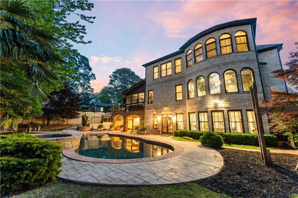 1686 Montcliff Court Decatur, GA 30033 - Photo 97 of 98 Gallery Image 97