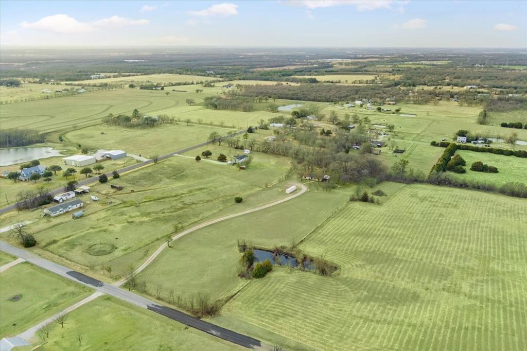 1832 West White Oak Road West, TX 76691 - Photo 2 of 30 a view of an ocean view
