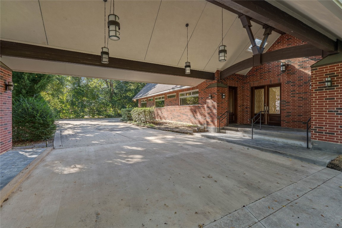 16621 Hereford Road Tomball, TX 77377 - Photo 3 of 46 a view of a room with wooden floor