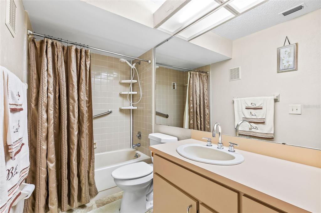 1 Tomoka Oaks Boulevard, Unit 112 Ormond Beach, FL 32174 - Photo 31 of 59