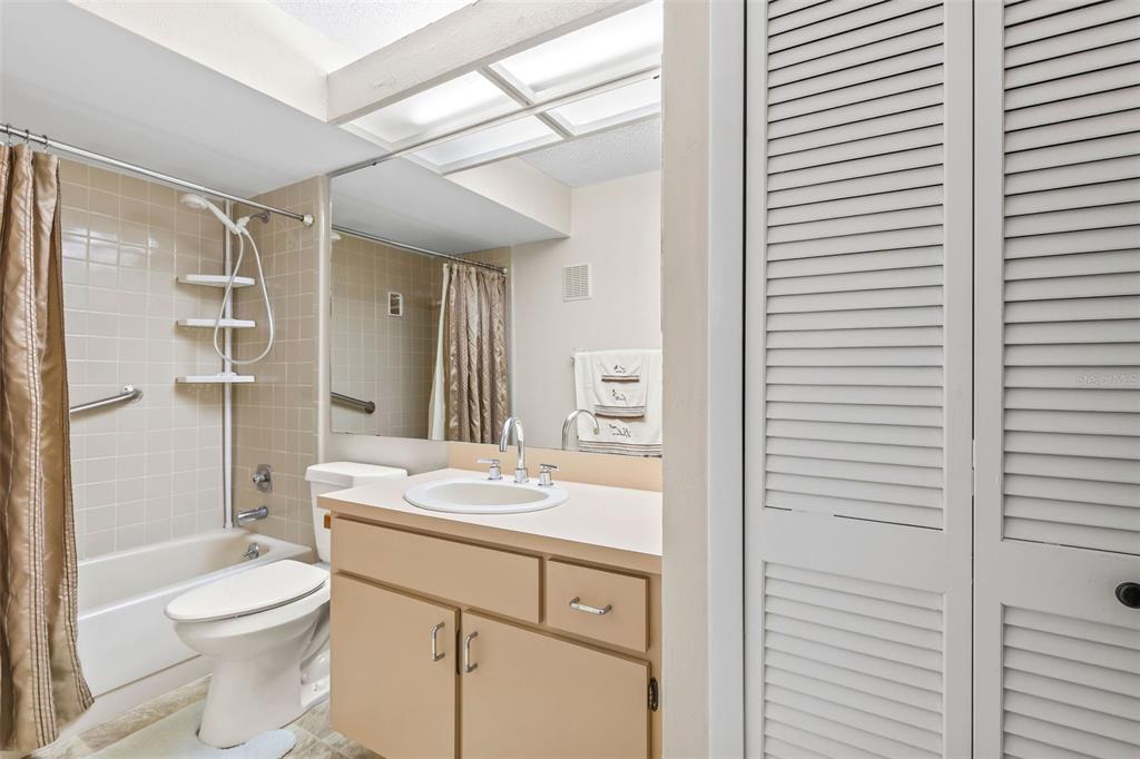 1 Tomoka Oaks Boulevard, Unit 112 Ormond Beach, FL 32174 - Photo 32 of 59