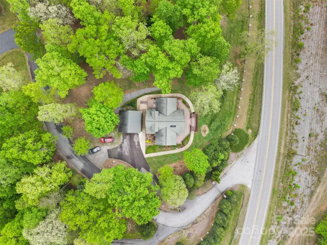 $524,900 | 28 Outback Trail, Nebo, NC 28761