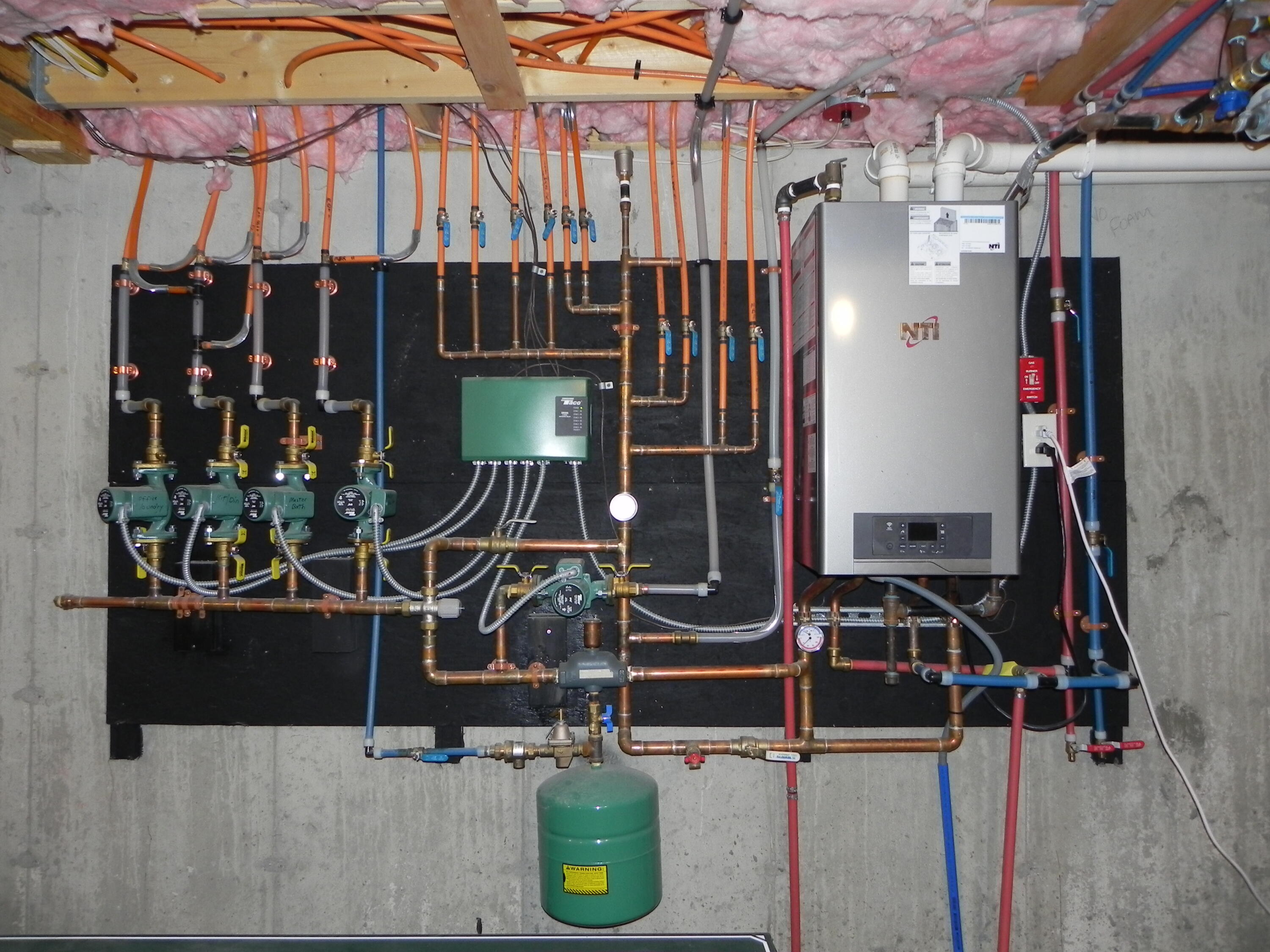 6 Red Barn Road Damariscotta, ME 04543 - Photo 31 of 40 On demand hot water