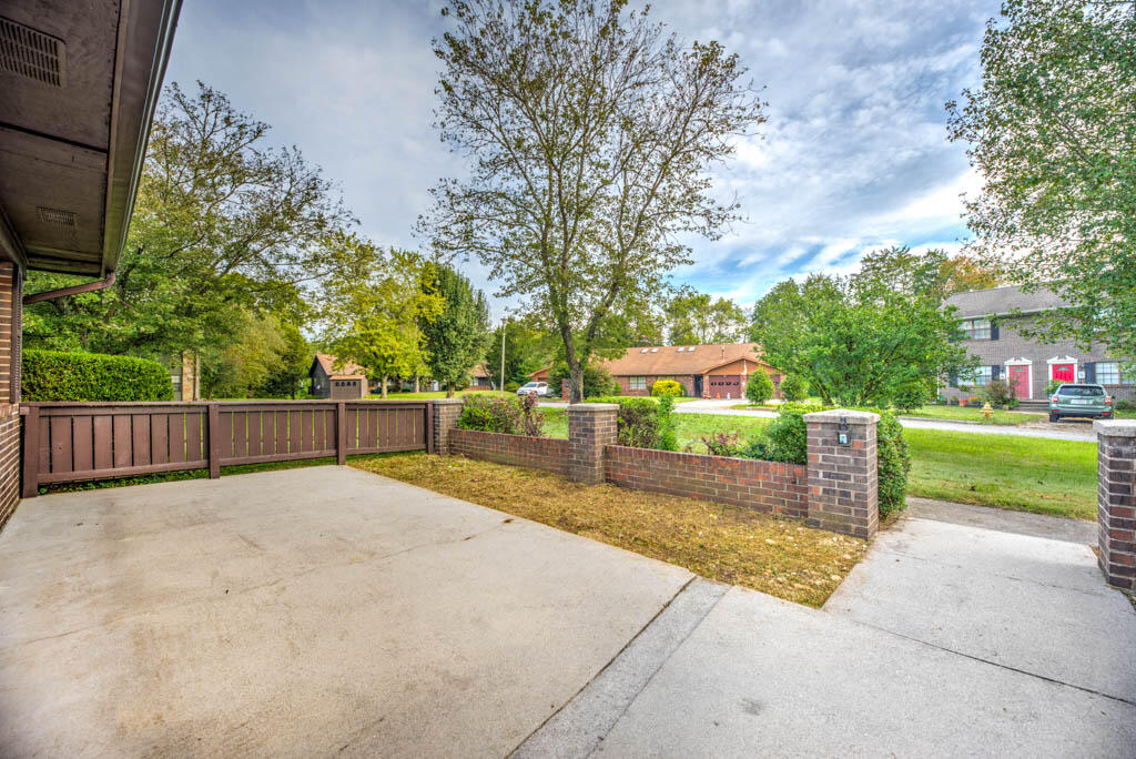 140 Golfcrest Lane Oak Ridge, TN 37830 - Photo 2 of 13 DSC_4721_2_3_4_5
