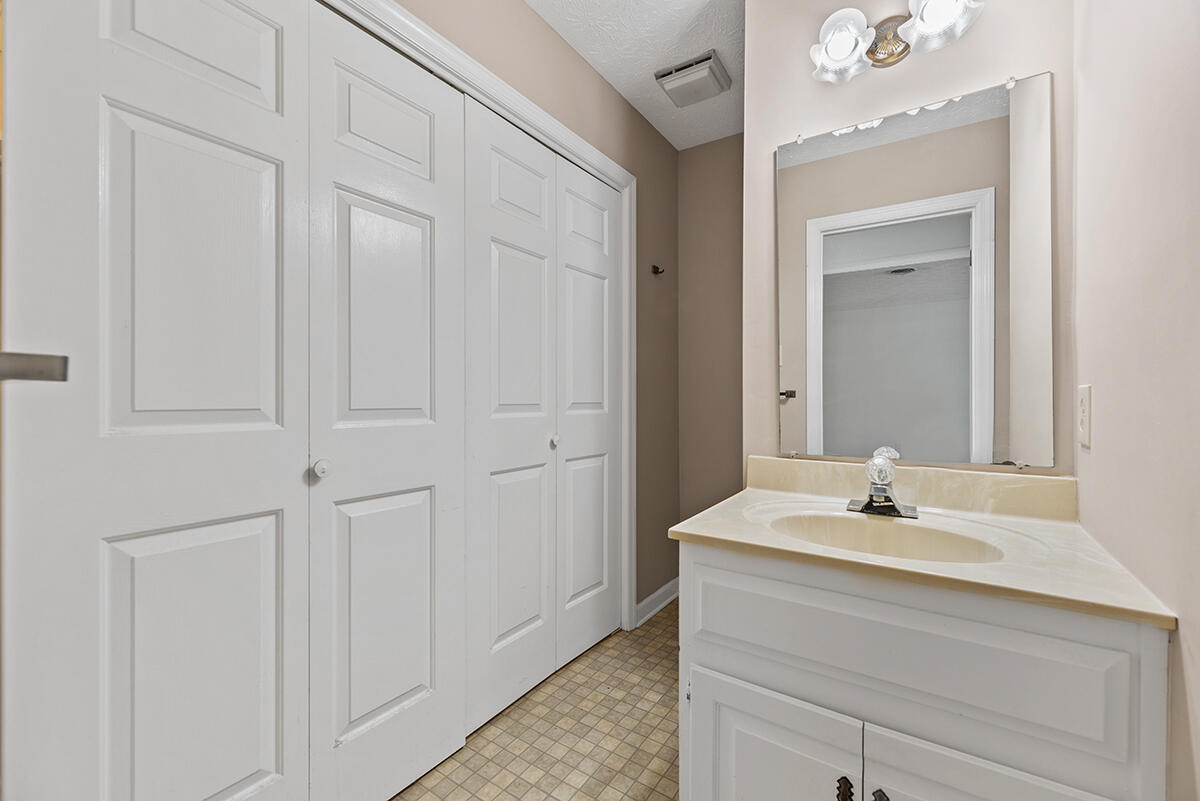 140 Golfcrest Lane Oak Ridge, TN 37830 - Photo 12 of 13 DSC_5024