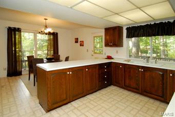 12623 Robyn Road St. Louis, MO 63127 - Photo 11 of 41 Gallery Image 11