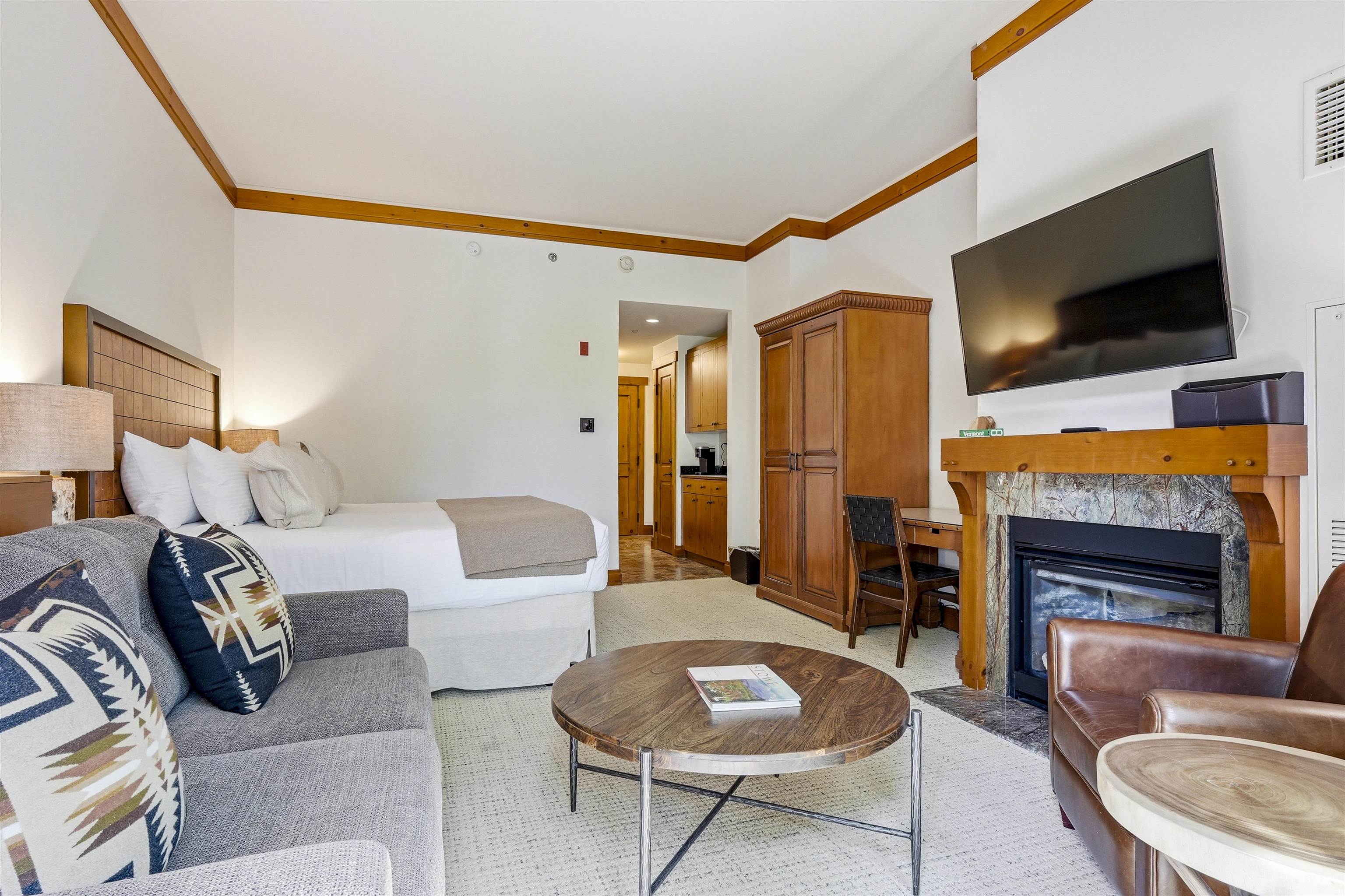 7412 Mountain Road, Unit 1204 Stowe, VT 05672 - Photo 16 of 24