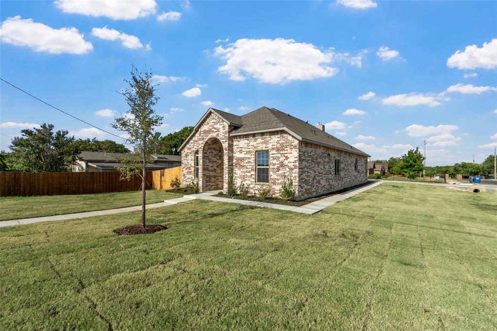 2201 Uhl Road Glenn Heights, TX 75154 - Photo 3 of 22 Gallery Image 3