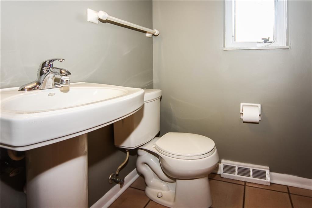 6355 Bramshaw Road Indianapolis, IN 46220 - Photo 13 of 29 Gallery Image 13