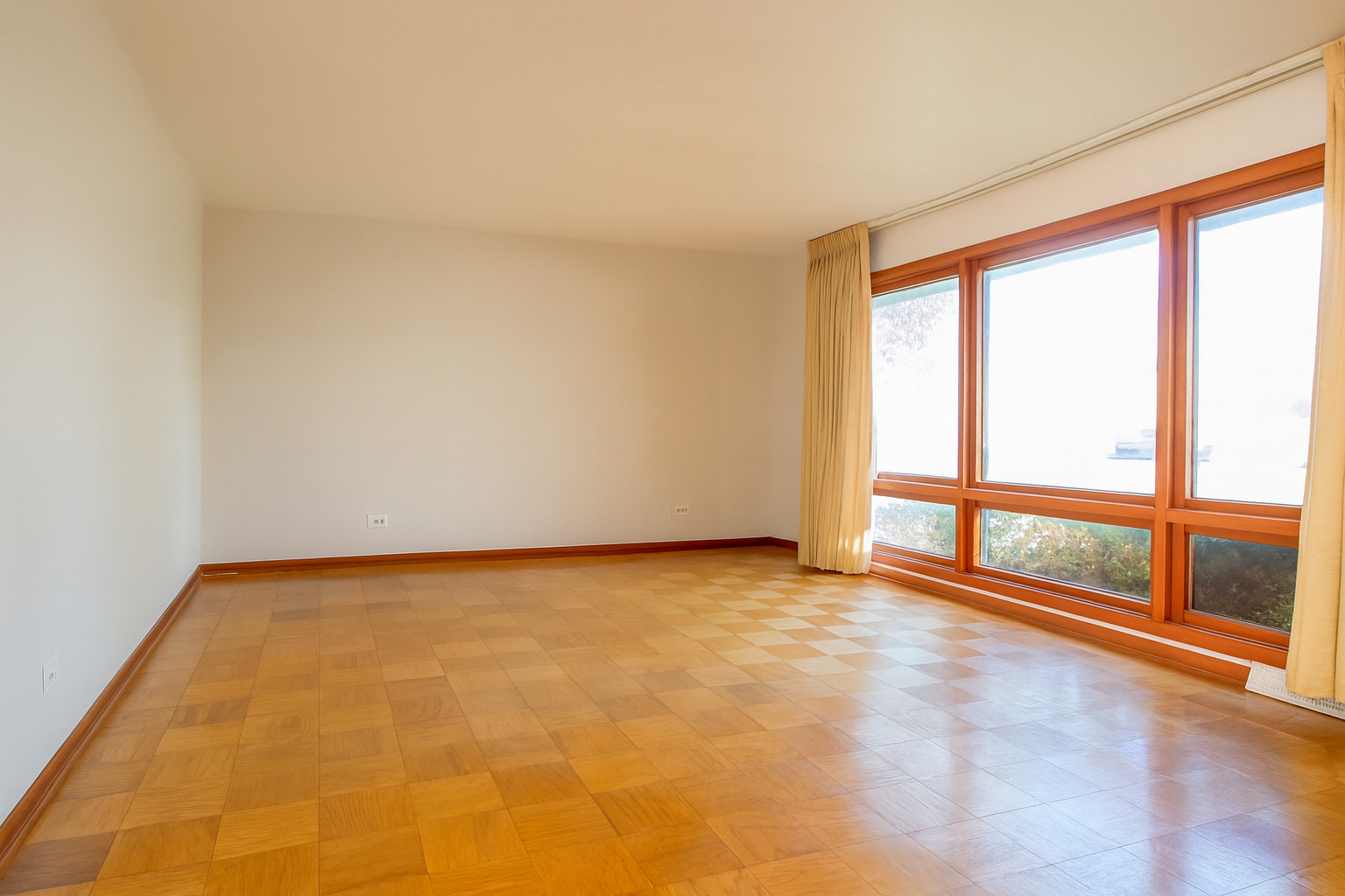 15547 Drexel Avenue Dolton, IL 60419 - Photo 3 of 18 a view of an empty room with a window