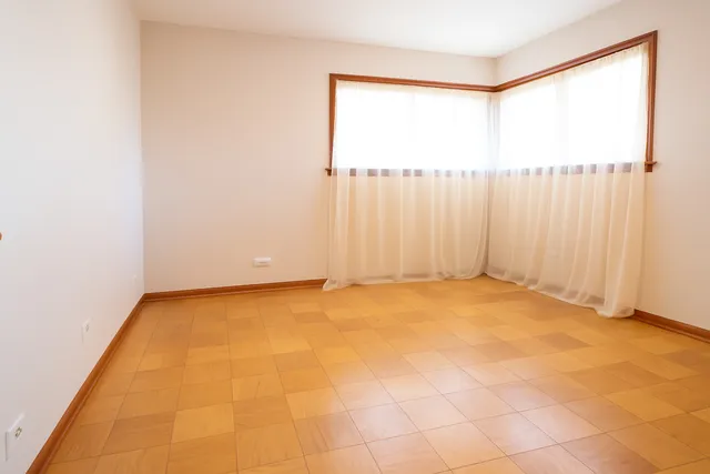 $199,999 | 15547 Drexel Avenue, Dolton, IL 60419