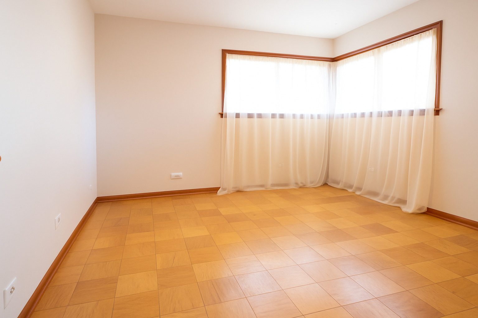 15547 Drexel Avenue Dolton, IL 60419 - Photo 8 of 18 an empty room with a empty space and a window