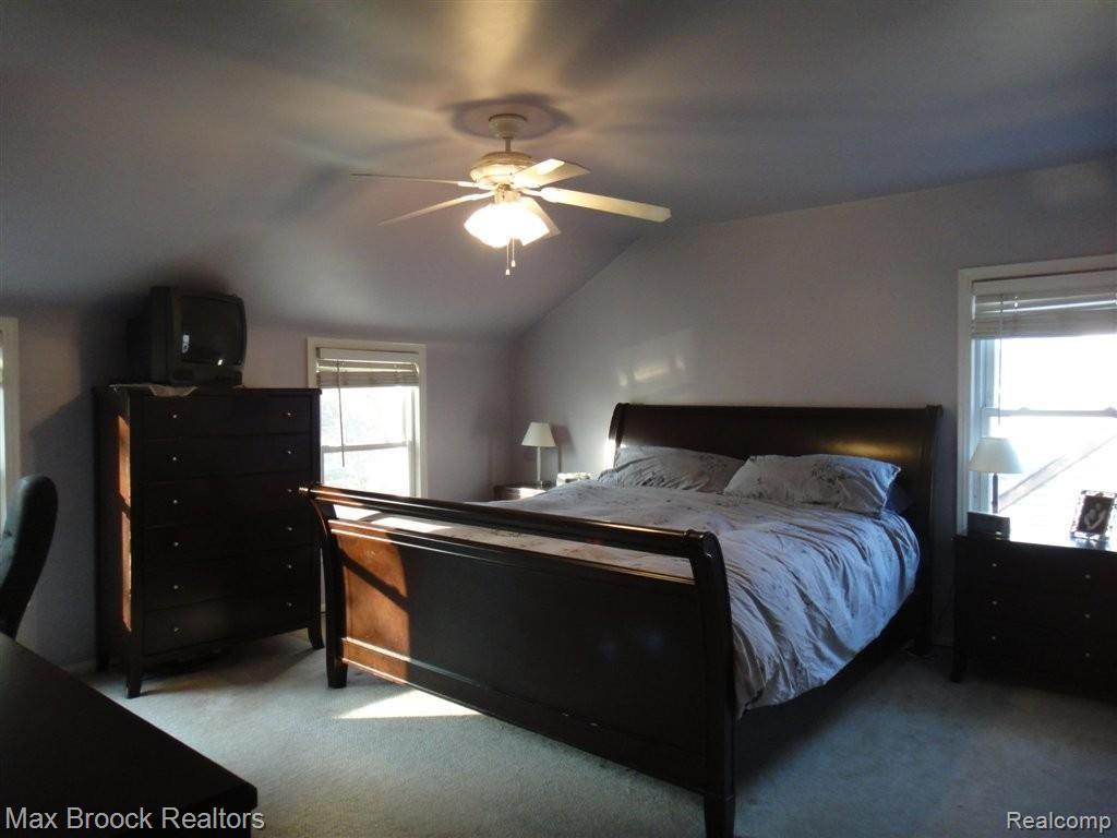 1706 Columbia Road Berkley, MI 48072 - Photo 8 of 19 Master bedroom