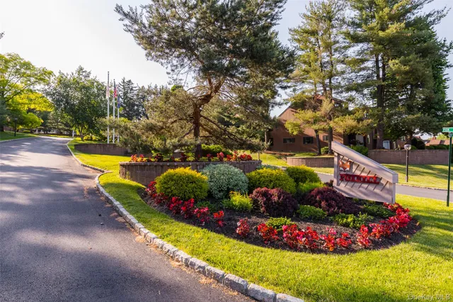 $320,000 | 2206 Mulberry Court, Poughkeepsie, NY 12603