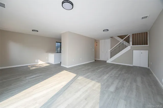 $320,000 | 2206 Mulberry Court, Poughkeepsie, NY 12603