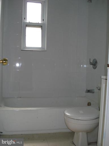 13009 Freeland Road Rockville, MD 20853 - Photo 11 of 24 Bath #1