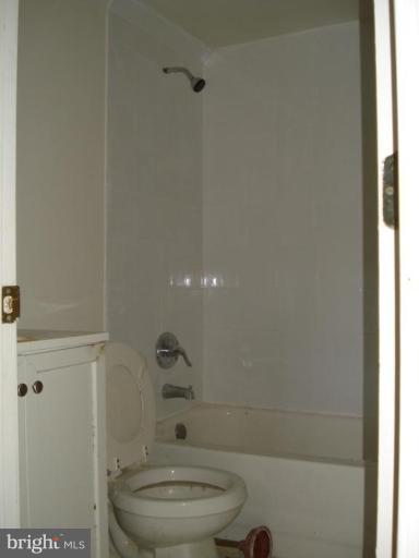13009 Freeland Road Rockville, MD 20853 - Photo 18 of 24 Bath #3