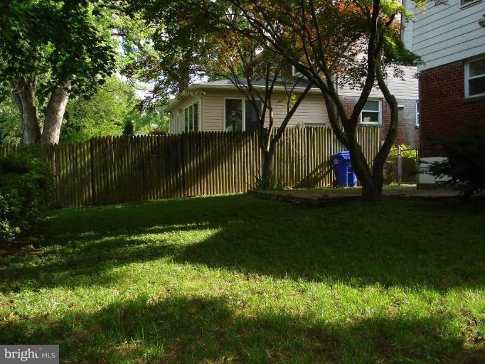 13009 Freeland Road Rockville, MD 20853 - Photo 22 of 24 Exterior #3