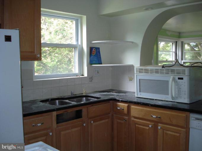 13009 Freeland Road Rockville, MD 20853 - Photo 5 of 24 Kitchen #2