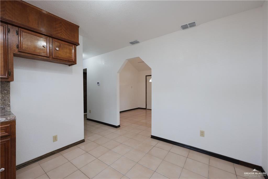 603 North Houston Street Rio Grande City, TX 78582 - Photo 6 of 13