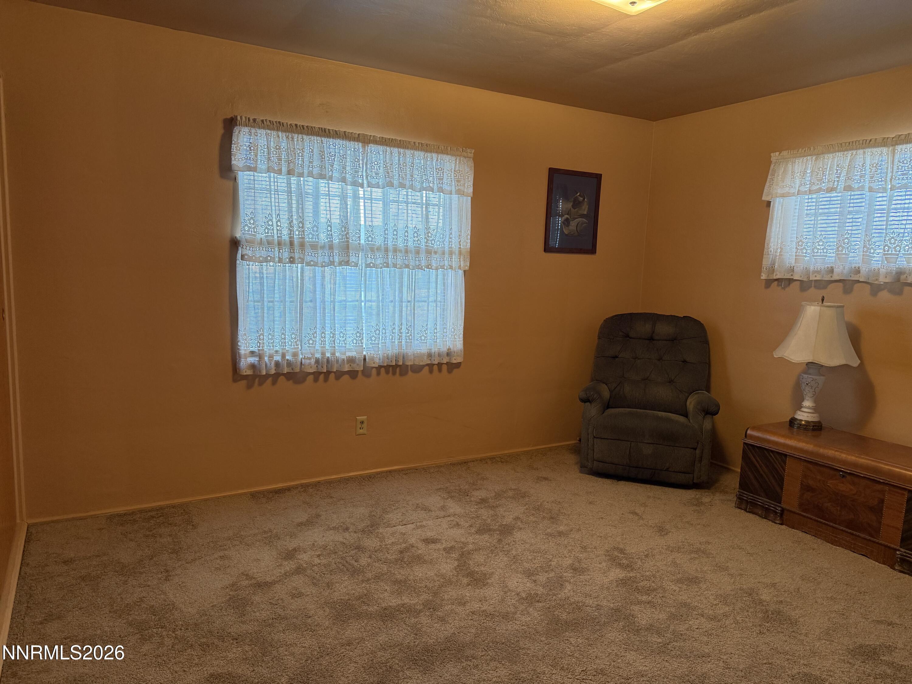 870 Capitol Hill Avenue Reno, NV 89502 - Photo 10 of 24 a room with furniture and a window