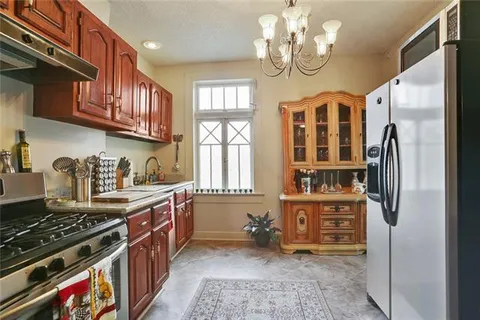 $3,250 | 2201 Burdette Street, New Orleans, LA 70118