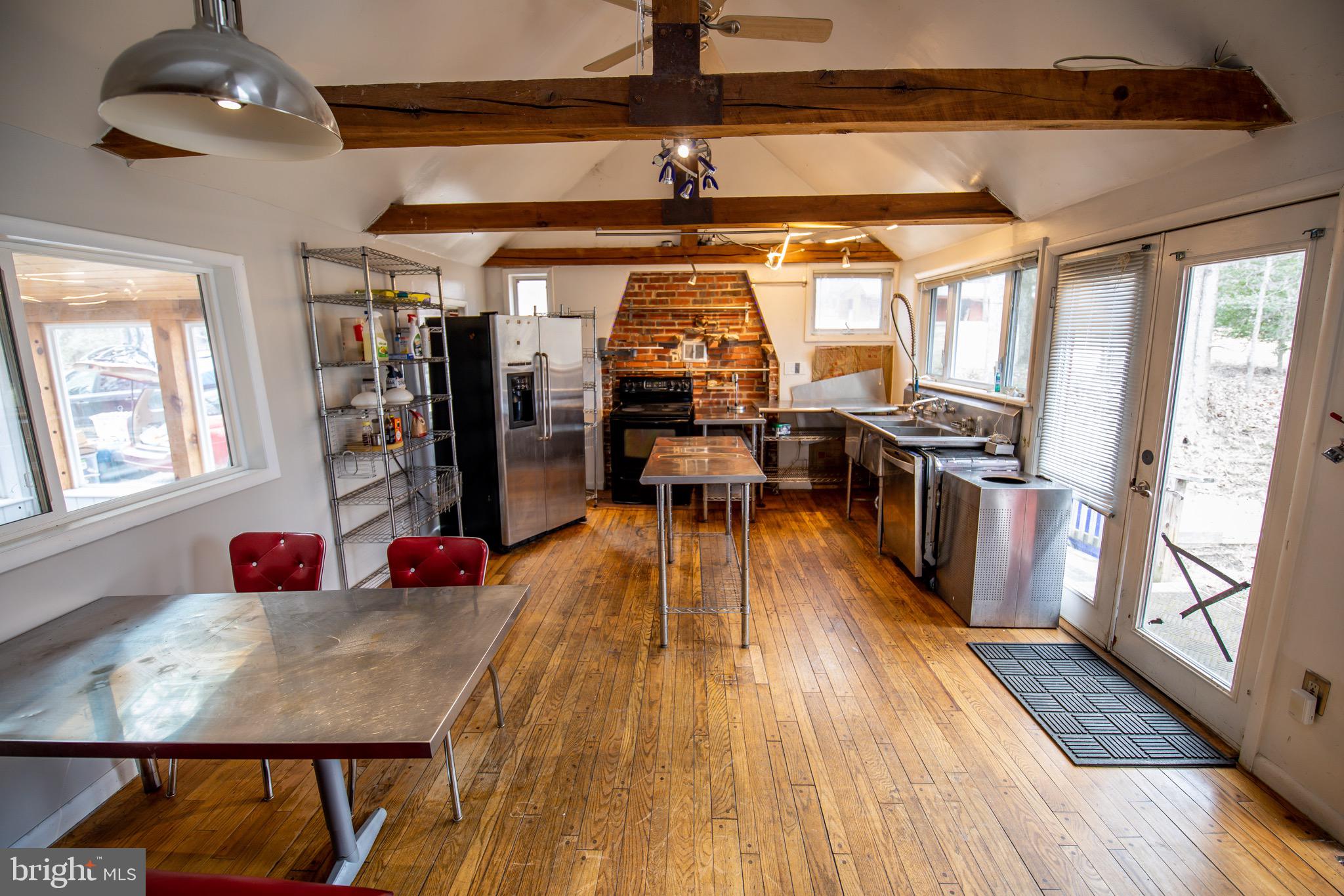 15406 Riding Stable Road Laurel, MD 20707 - Photo 14 of 62 Commercial style kitchen