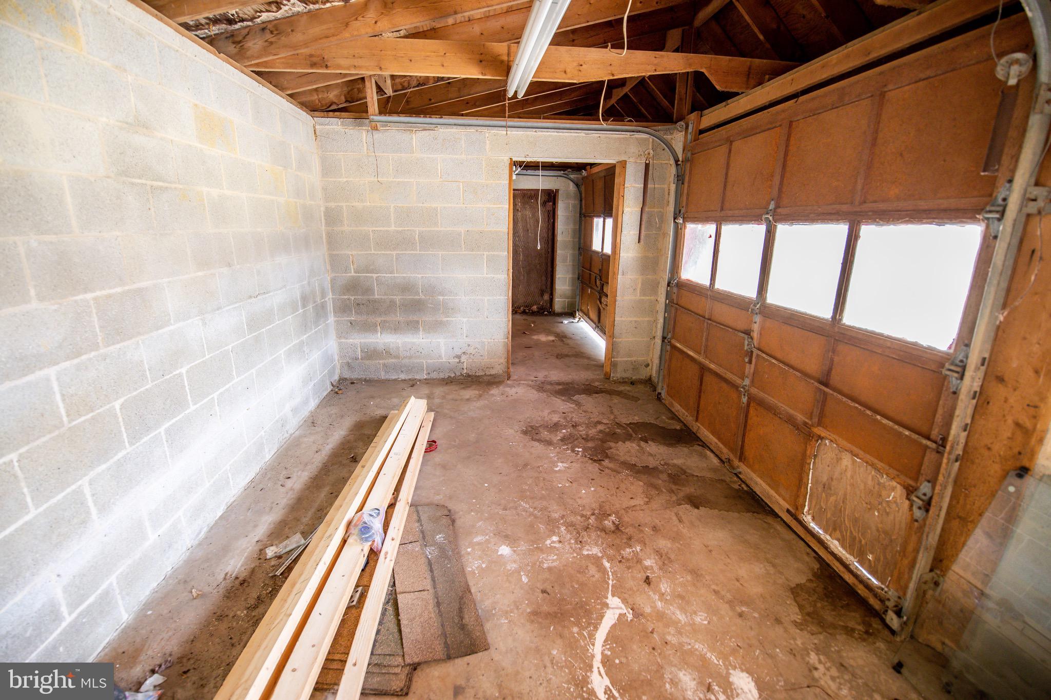 15406 Riding Stable Road Laurel, MD 20707 - Photo 46 of 62 Great space for workshop or studio
