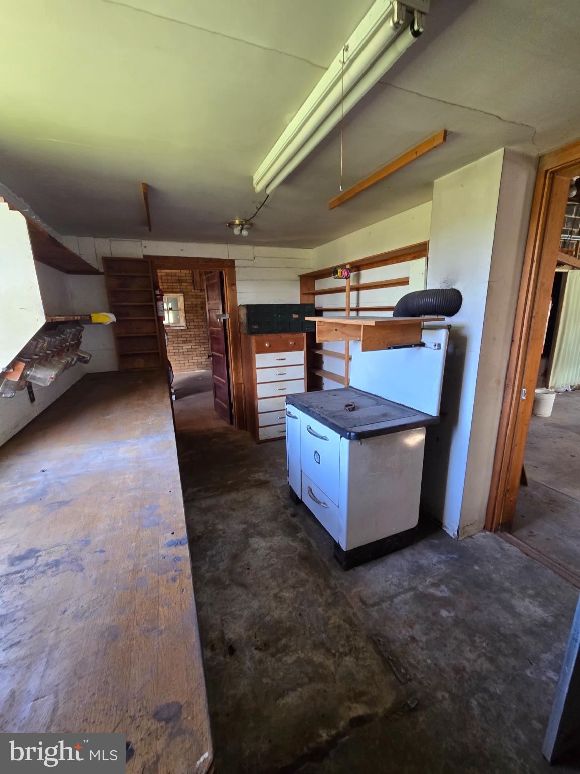 20325 Cedar Grove Road Culpeper, VA 22701 - Photo 54 of 63 Vintage Stove in Workshop