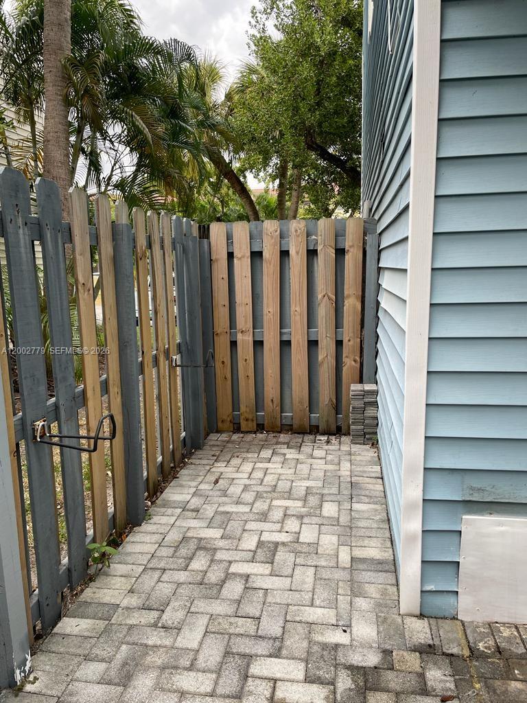 81 Southwest 3rd Street, Unit 81 Pompano Beach, FL 33060 - Photo 29 of 36