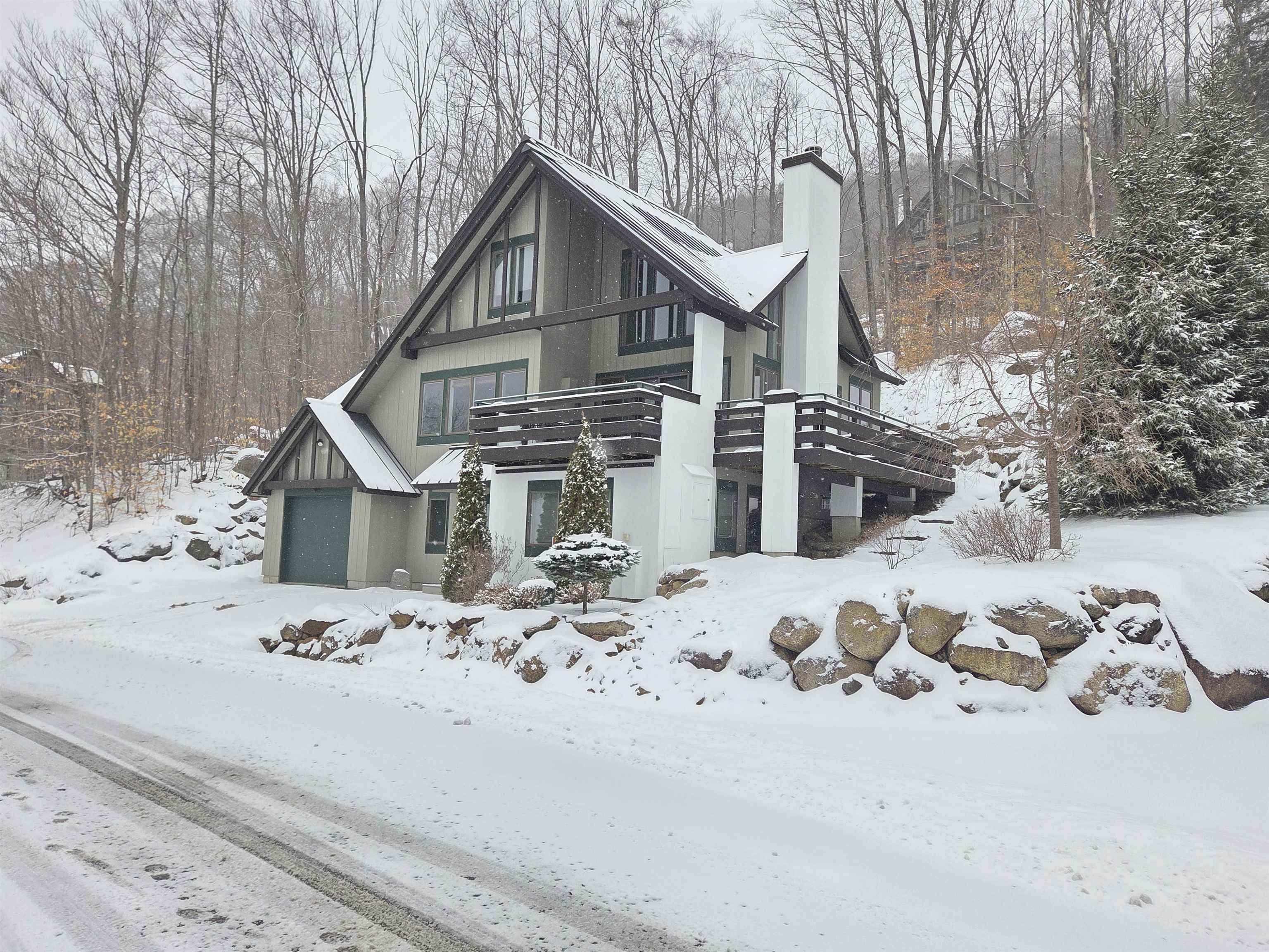 36 Westview Road Lincoln, NH 03251 - Photo 1 of 58