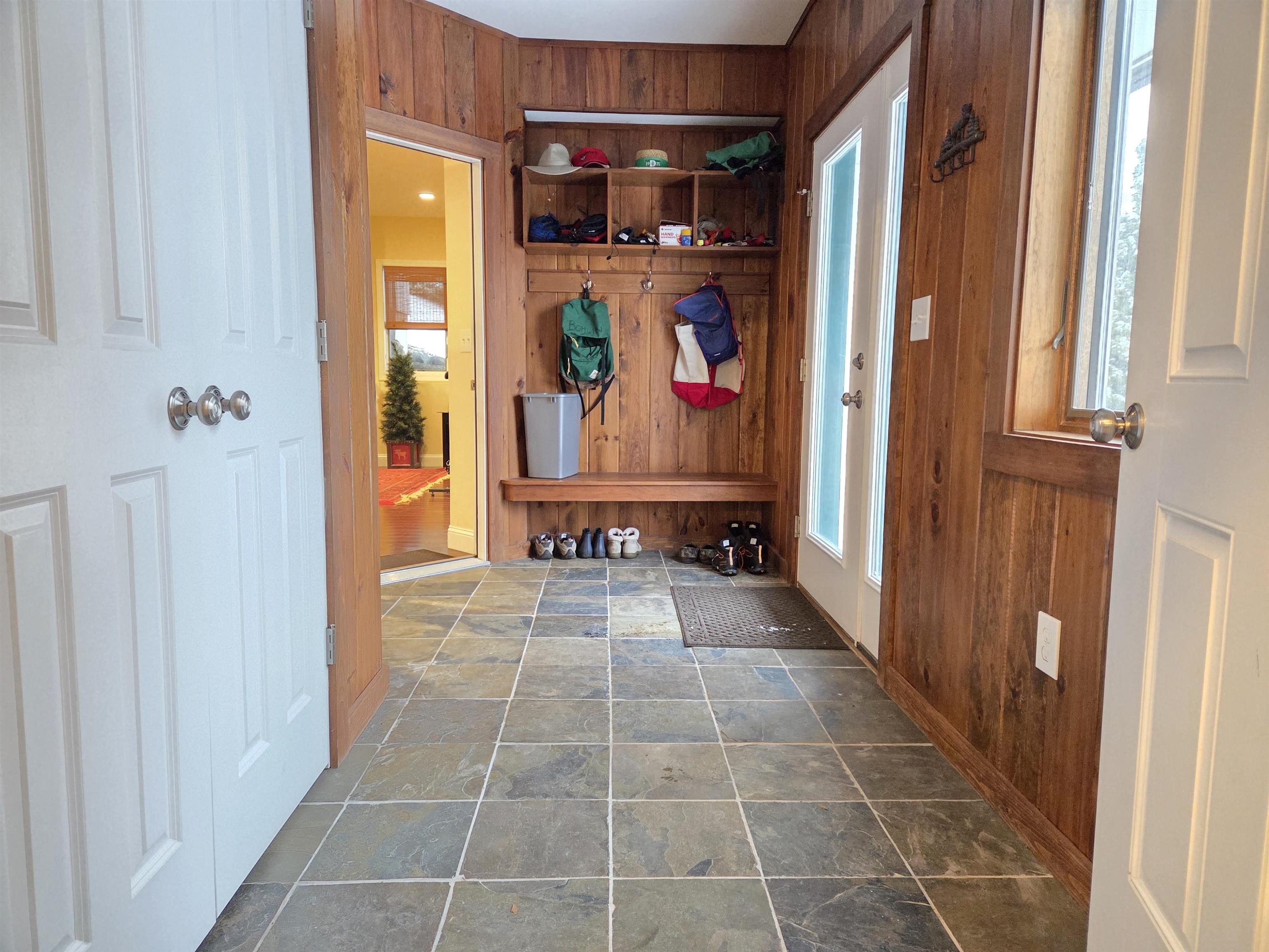 36 Westview Road Lincoln, NH 03251 - Photo 2 of 58