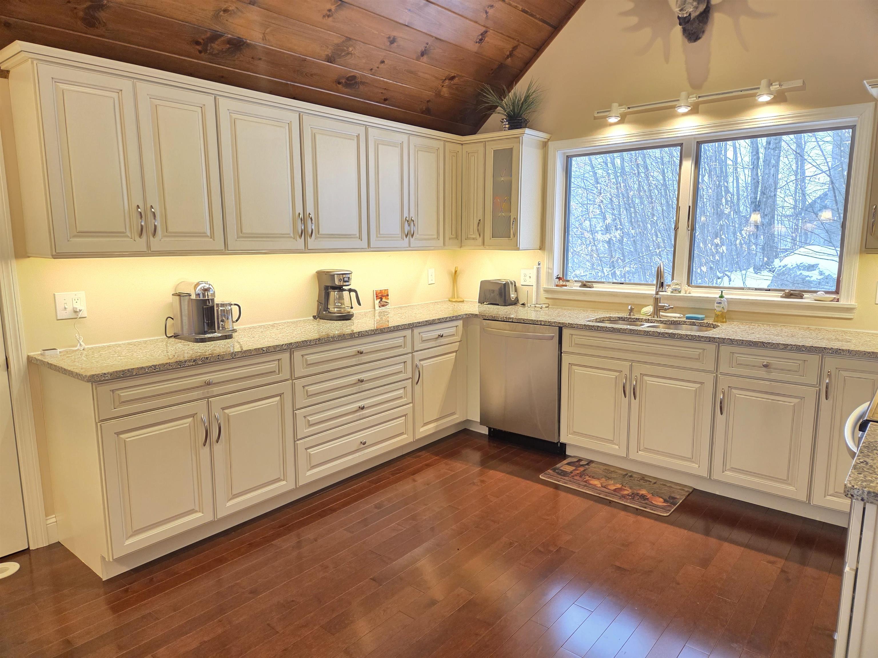 36 Westview Road Lincoln, NH 03251 - Photo 32 of 58