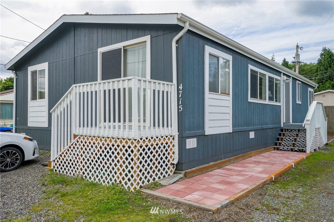 4715 Alderson Road Blaine, WA 98230 - Photo 1 of 25 Gallery Image 1