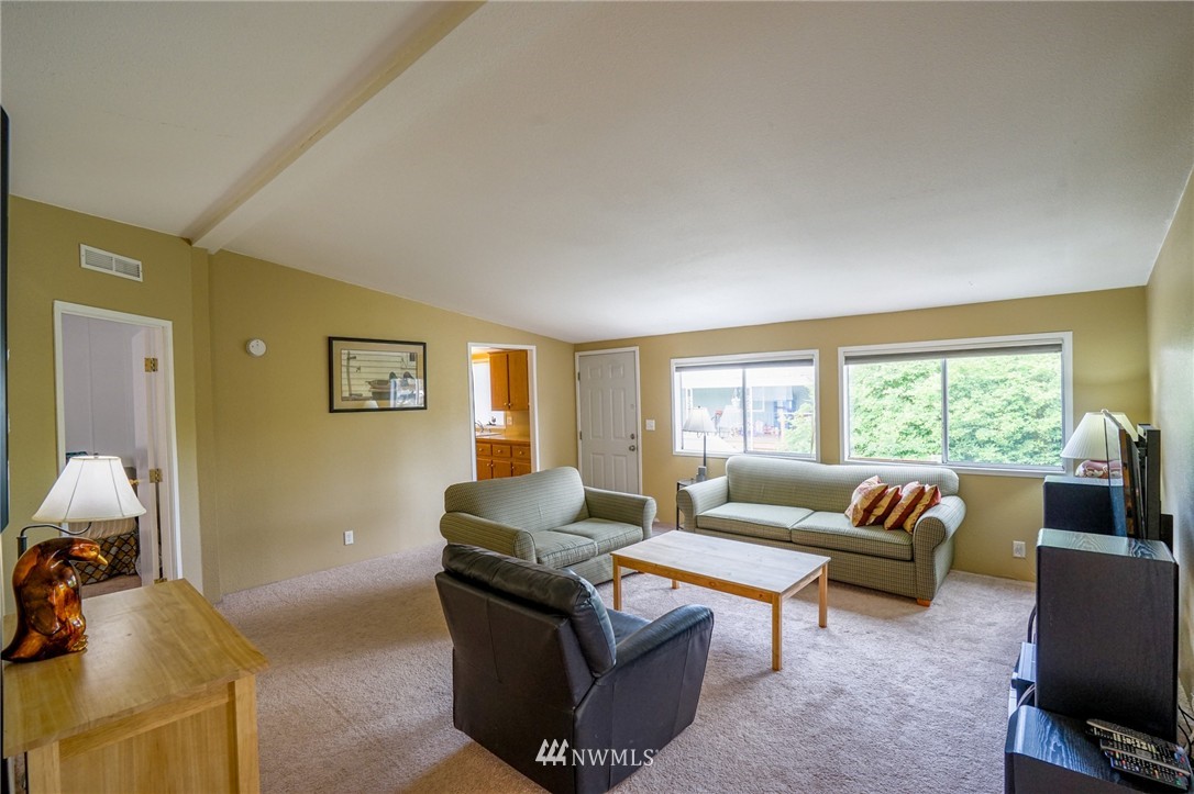 4715 Alderson Road Blaine, WA 98230 - Photo 4 of 25 Gallery Image 4