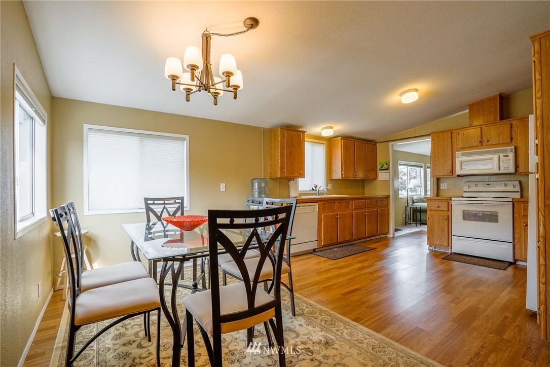 4715 Alderson Road Blaine, WA 98230 - Photo 10 of 25 Gallery Image 10