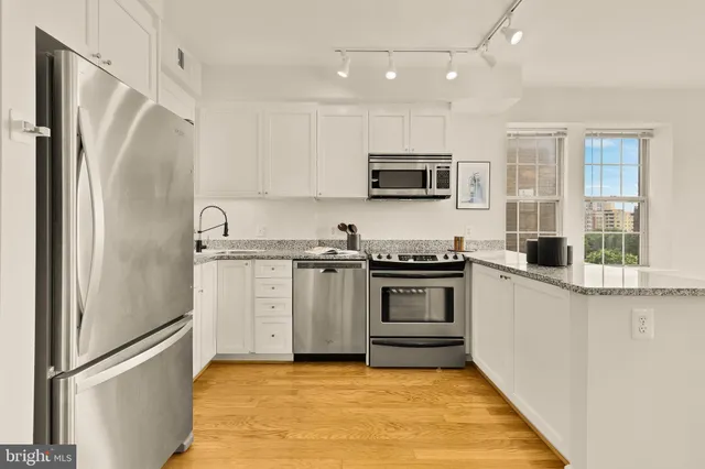 $425,000 | 1314 Massachusetts Avenue Northwest, Unit 703, Washington, DC 20005