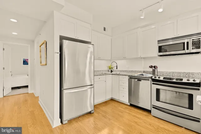 $425,000 | 1314 Massachusetts Avenue Northwest, Unit 703, Washington, DC 20005