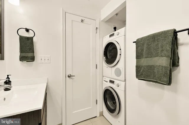 $425,000 | 1314 Massachusetts Avenue Northwest, Unit 703, Washington, DC 20005