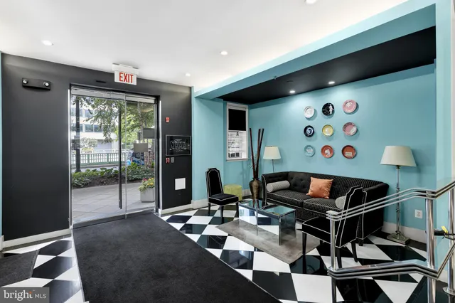 $425,000 | 1314 Massachusetts Avenue Northwest, Unit 703, Washington, DC 20005