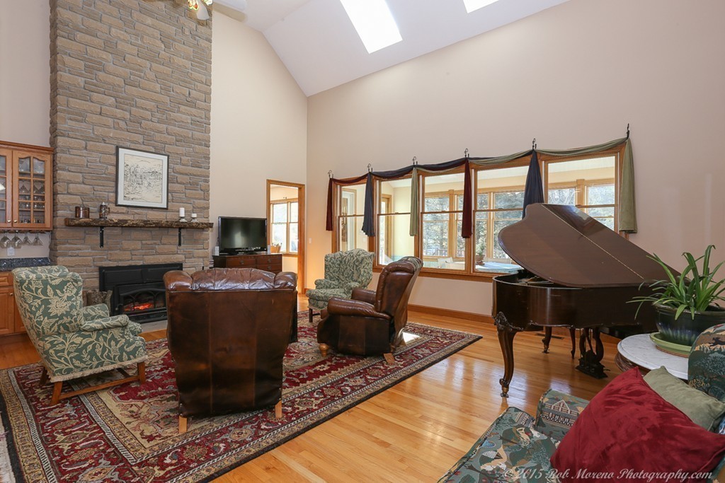 57 Hickory Lane Boxford, MA 01921 - Photo 4 of 30 Gallery Image 4