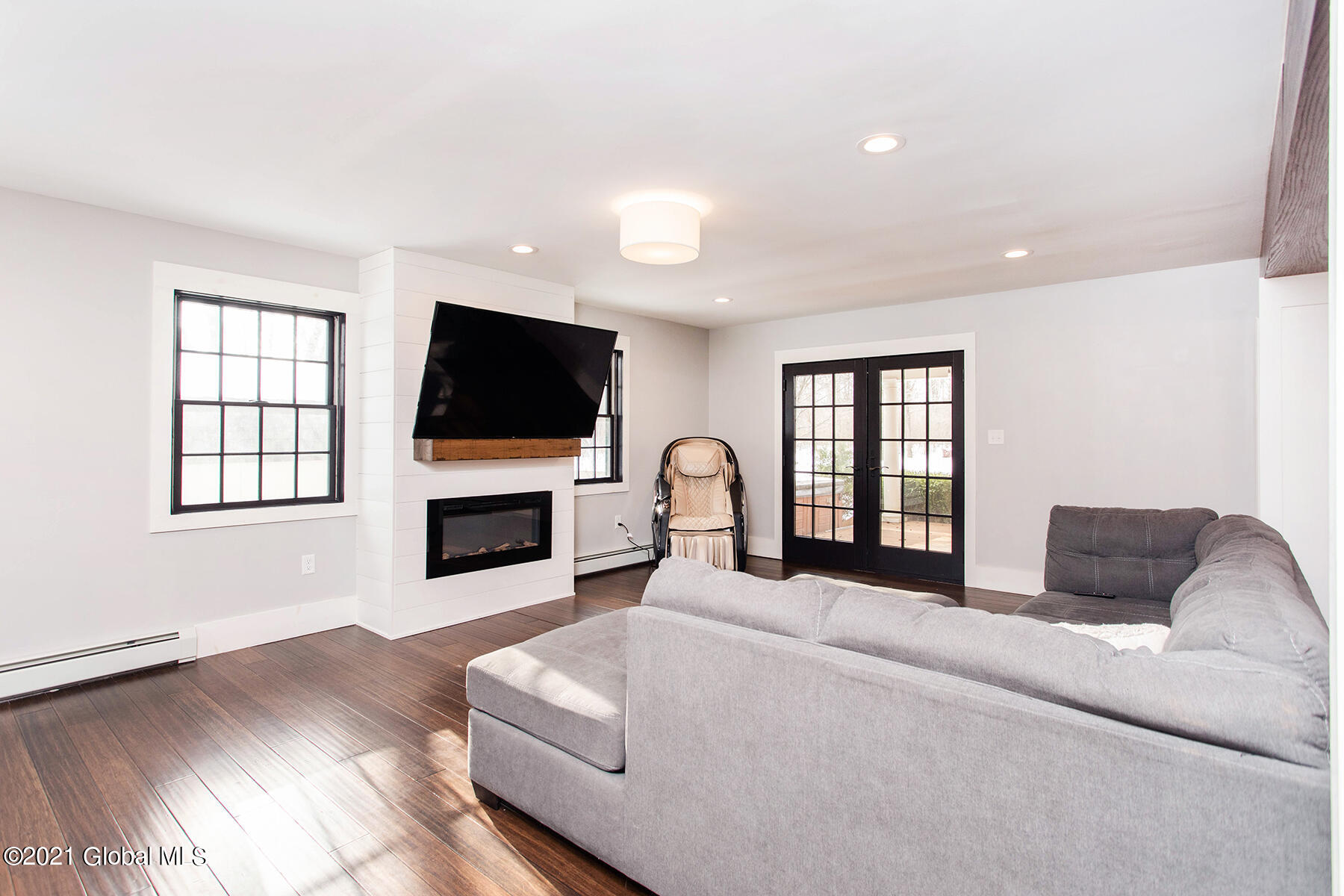 4949 Bliss Road Ballston Spa, NY 12020 - Photo 6 of 32 0019-4949BlissRdGalway-DDT-122821elc