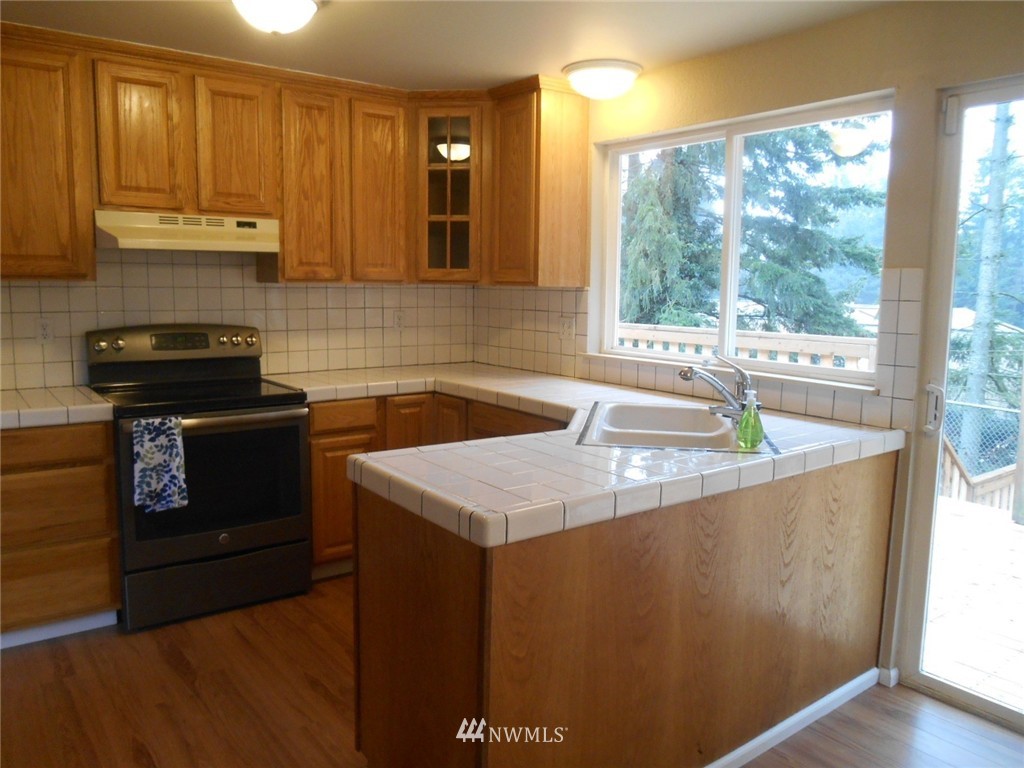 2030 169th Place Southeast Bothell, WA 98012 - Photo 6 of 22