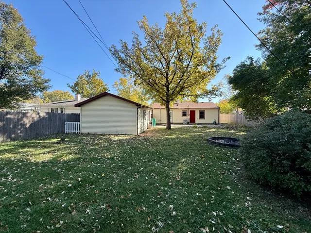 $245,000 | 905 Brentwood Drive, Joliet, IL 60435