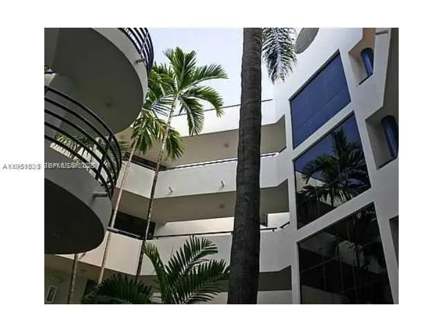 $2,500 | 21075 Northeast 34th Avenue, Unit 1032, Aventura, FL 33180