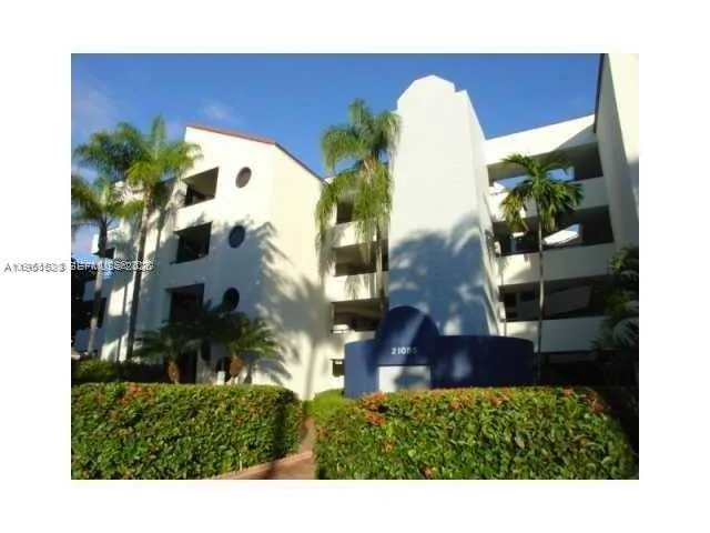 $2,500 | 21075 Northeast 34th Avenue, Unit 1032, Aventura, FL 33180