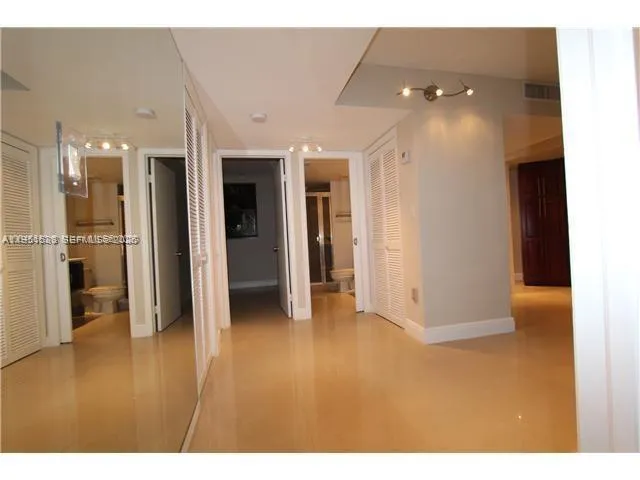 $2,500 | 21075 Northeast 34th Avenue, Unit 1032, Aventura, FL 33180